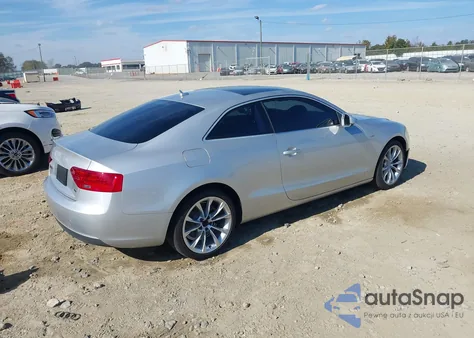 2013 Audi A5 2.0T Premium z USA, uszkodzony, nr VIN WAULFAFRXDA001936